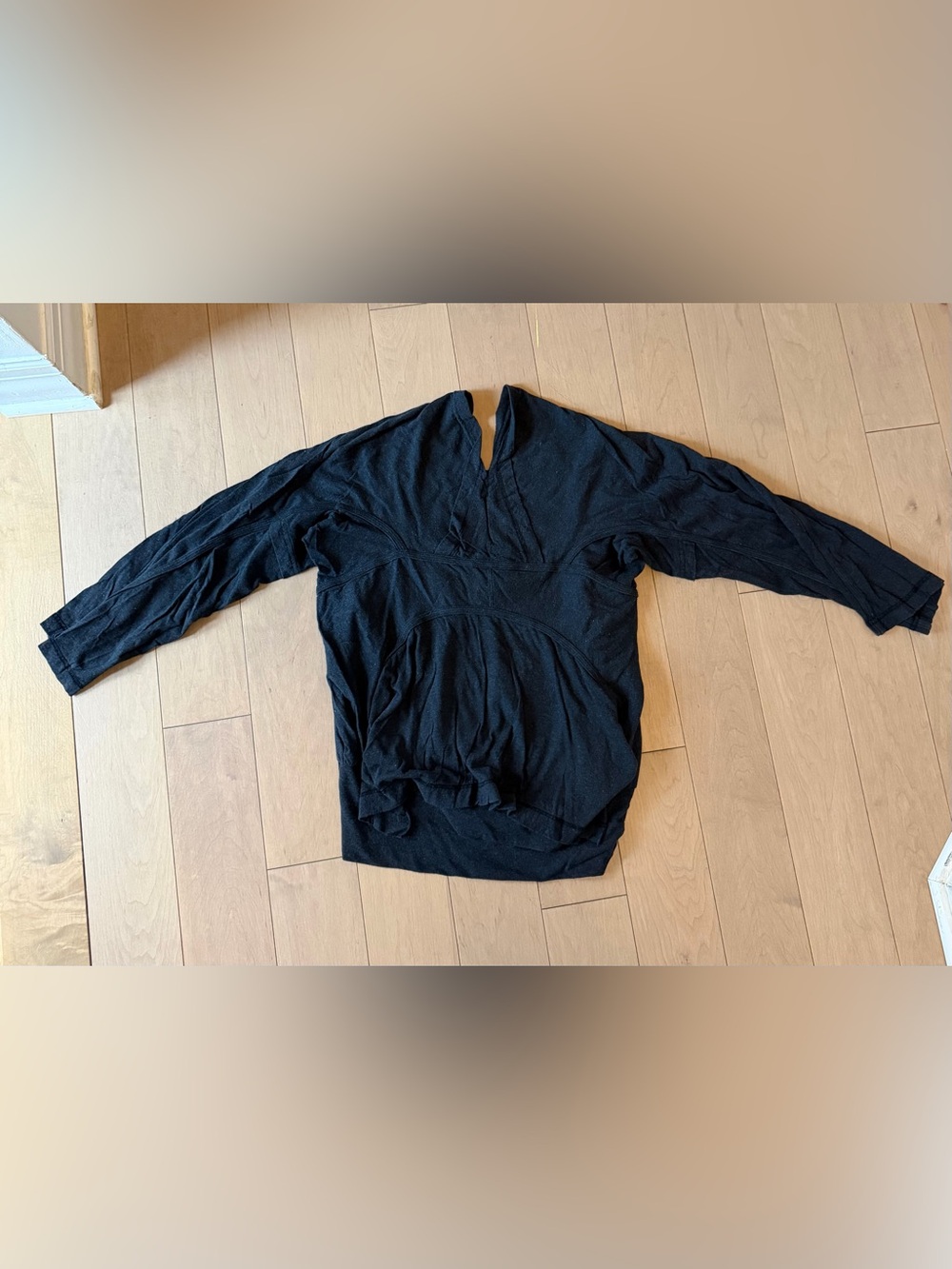 Y2K women’s Future Classics knit tshirt size L.